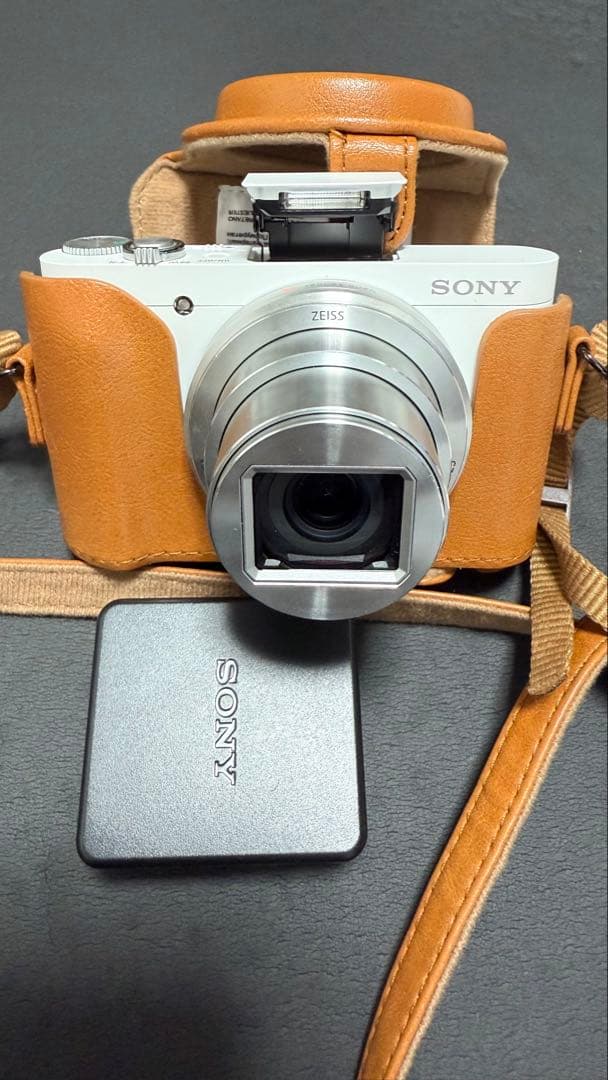 SONYソニーサイバーショット30倍ズームデジタルカメラ美品別カバーケース付き