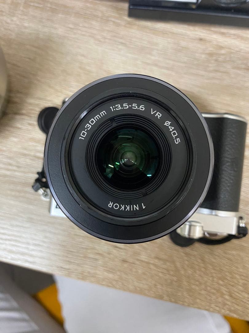 Nikon 1 J5 1NIKKOR 10-30mm 3.5〜5.6 VR