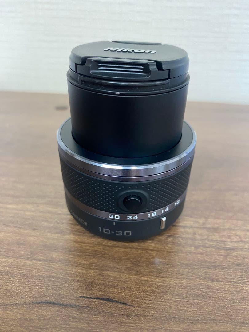 Nikon 1 J5 1NIKKOR 10-30mm 3.5〜5.6 VR