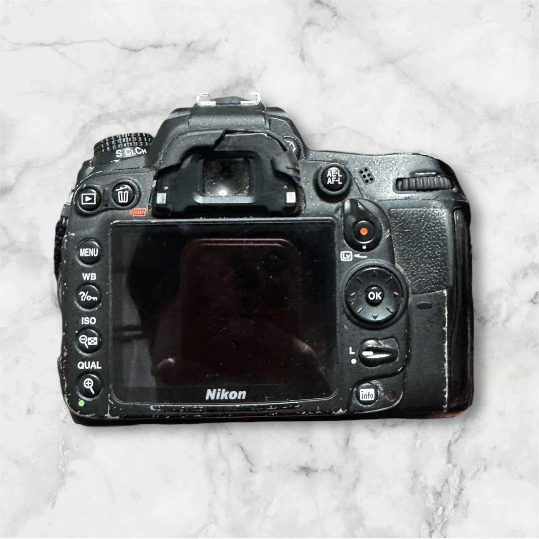 Nikon D7000 デジタル一眼レフカメラ