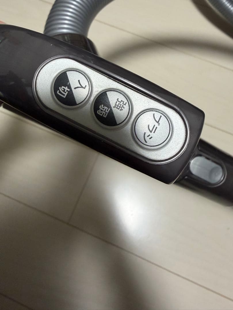 Dyson DC63 モーターヘッド 掃除機 各種アタッチメント付き