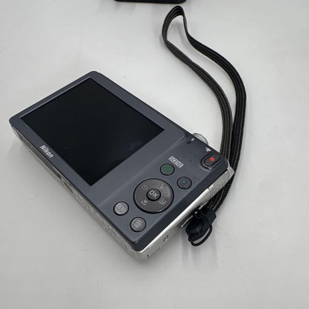 美品　軽い・使いやすい・エモい写真　Nikon COOLPIX S3600