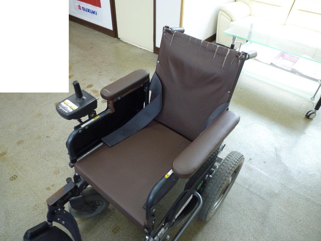 ほぼ全国送込♪スズキ モーターチェアMC3B4 電動車椅子/電動四輪車いす愛媛県