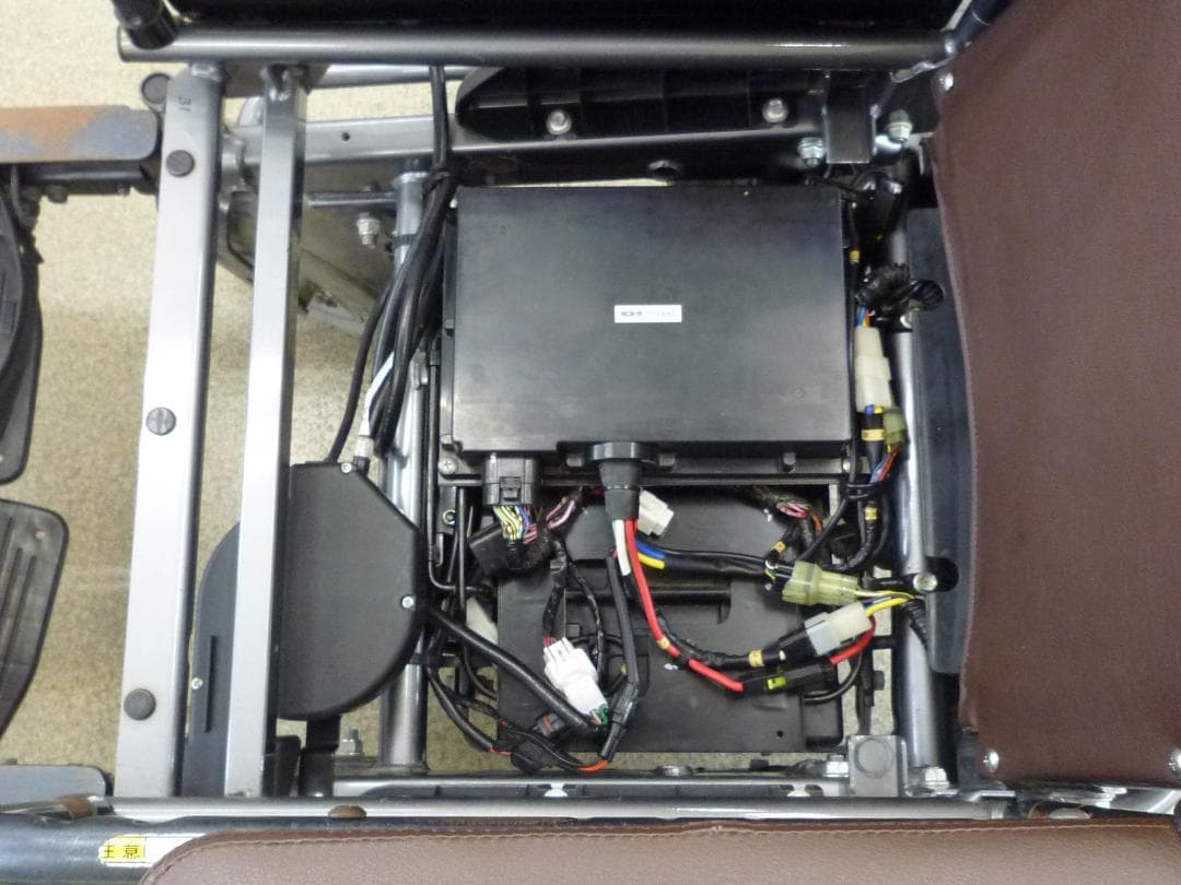 ほぼ全国送込♪スズキ モーターチェアMC3B4 電動車椅子/電動四輪車いす愛媛県