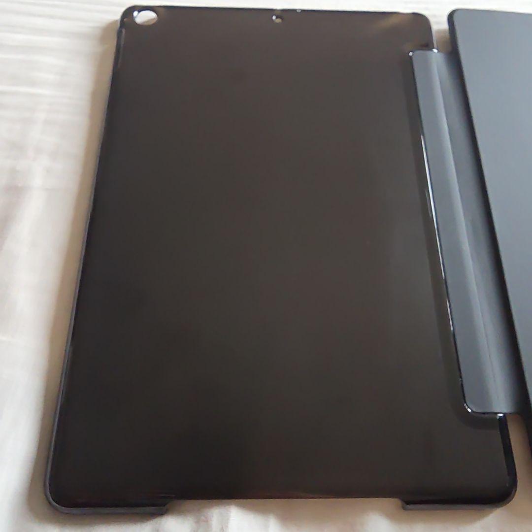 iPad6 32GBシルバー 第6世代 2018モデル 折り畳みカバー付き