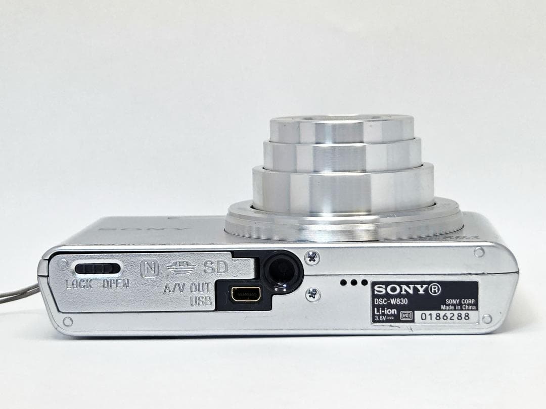 ソニー　SONY DSC-W830 シルバー 《元箱付属・動作確認済み》