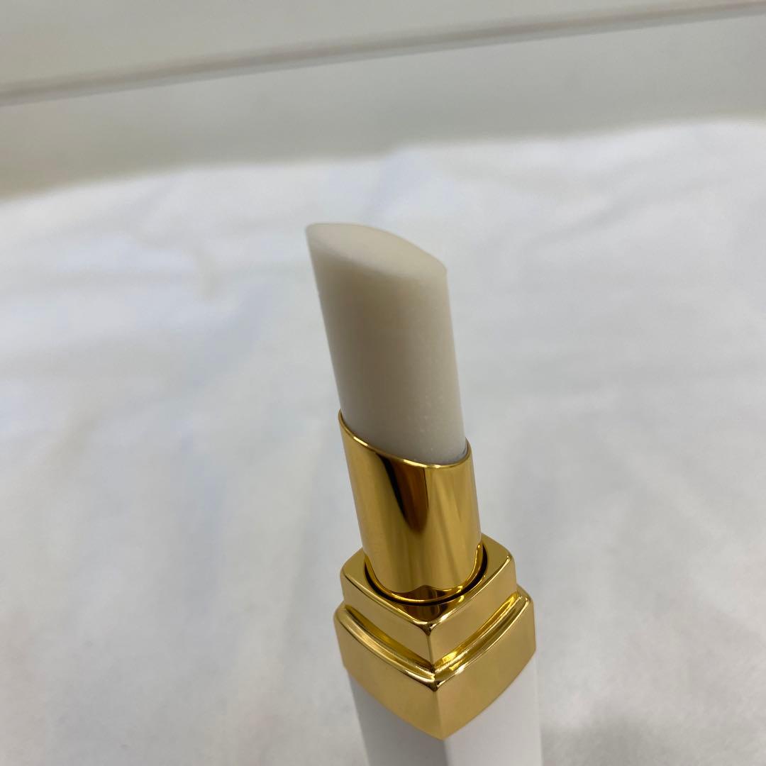 CHANEL(シャネル) エッセンシャルケアセット リップクリーム＆ポーチ
