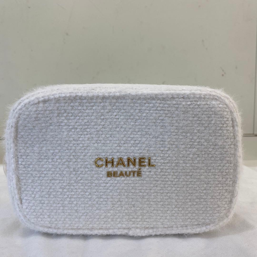 CHANEL(シャネル) エッセンシャルケアセット リップクリーム＆ポーチ