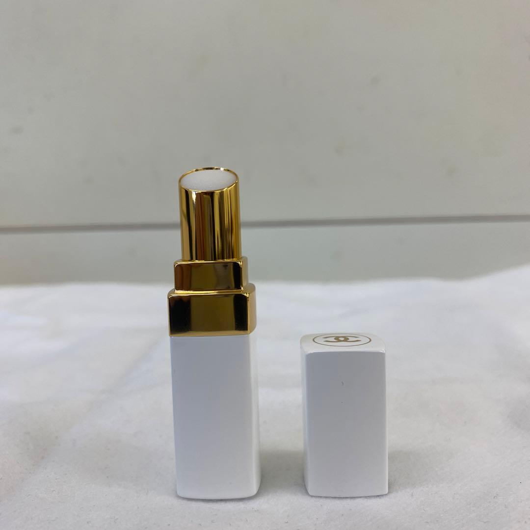 CHANEL(シャネル) エッセンシャルケアセット リップクリーム＆ポーチ