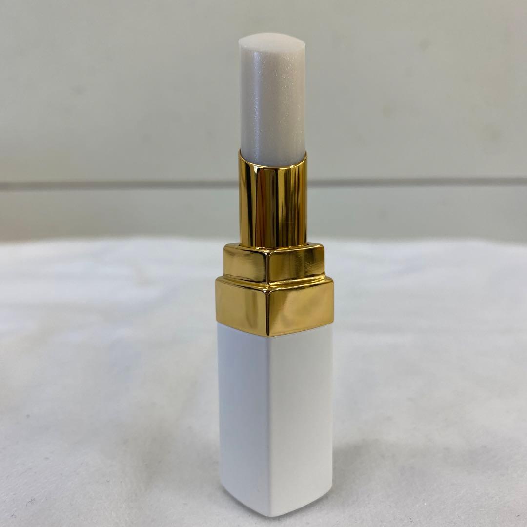 CHANEL(シャネル) エッセンシャルケアセット リップクリーム＆ポーチ
