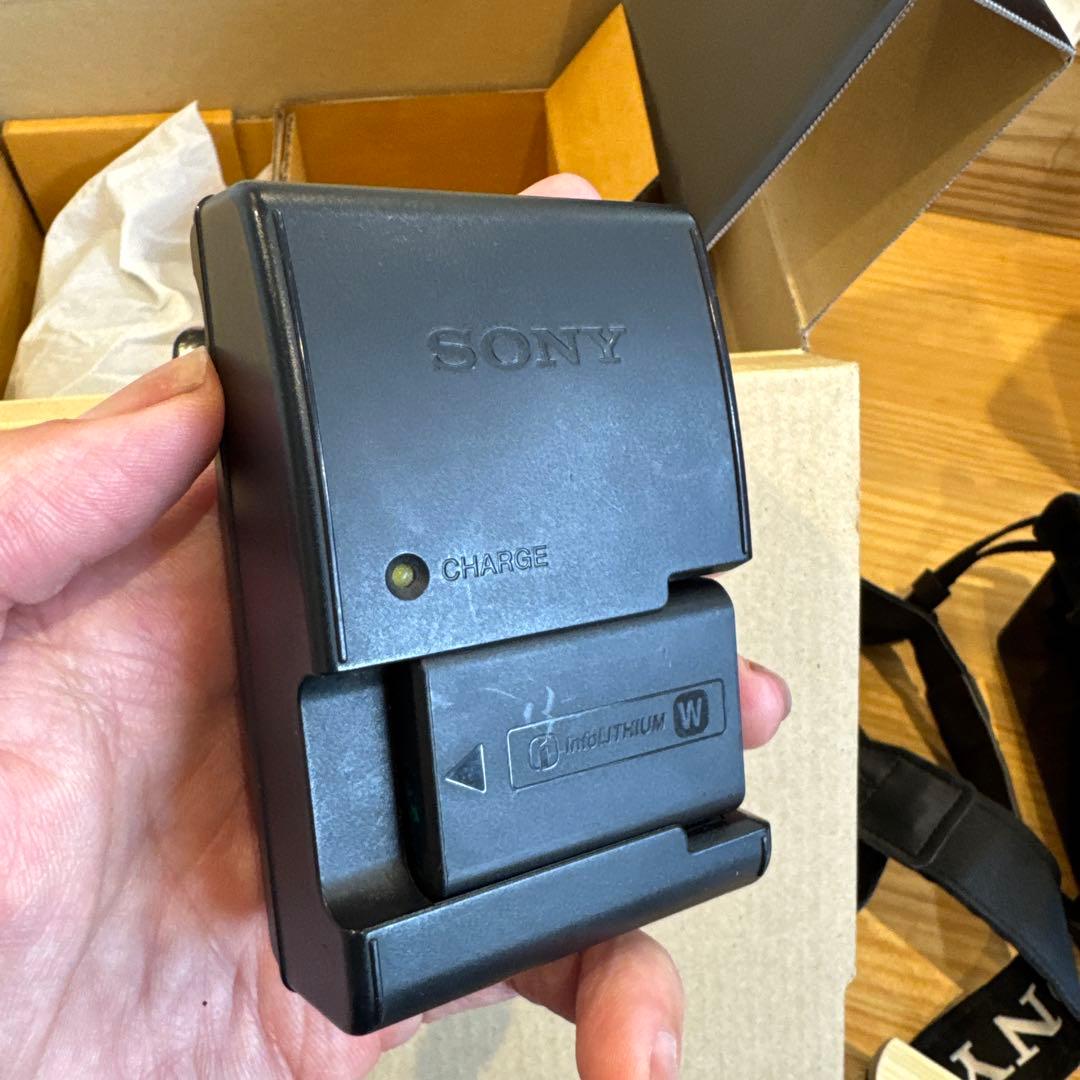 【週末限定『最終』値下げ】Sony α6400 本体 + ダブルレンズ