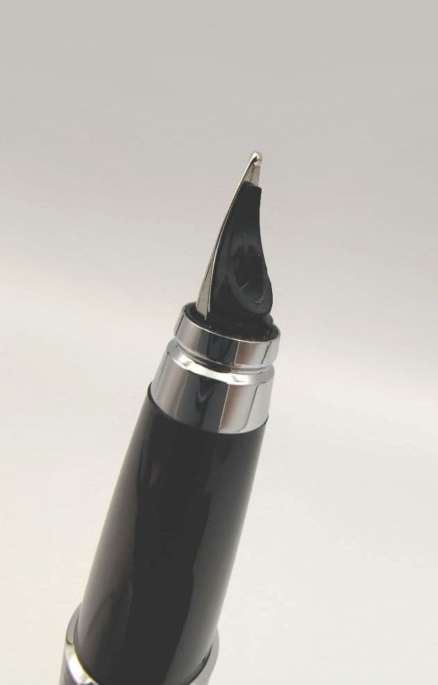 PARKER　アーバンプレミアム　　エボニーメタルCT　万年筆