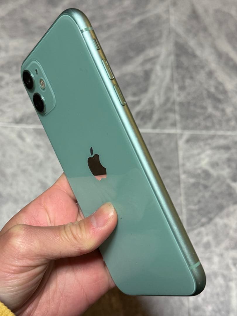 iPhone11 64GB 緑　グリーン