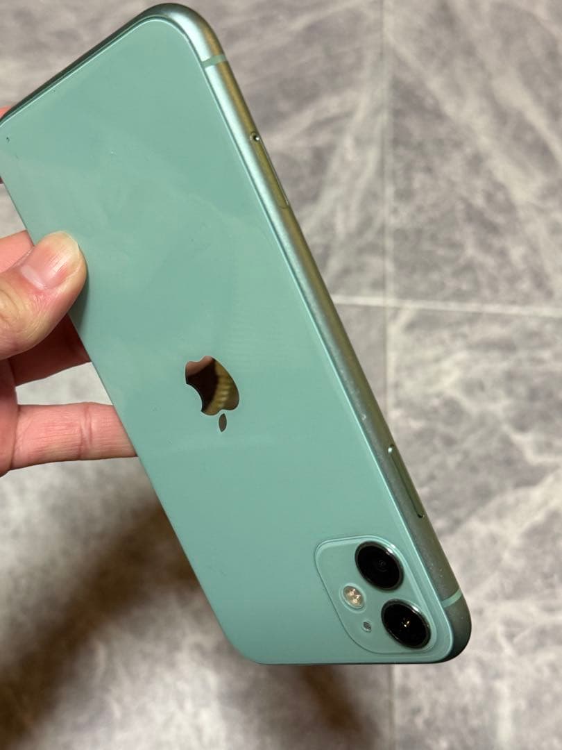iPhone11 64GB 緑　グリーン