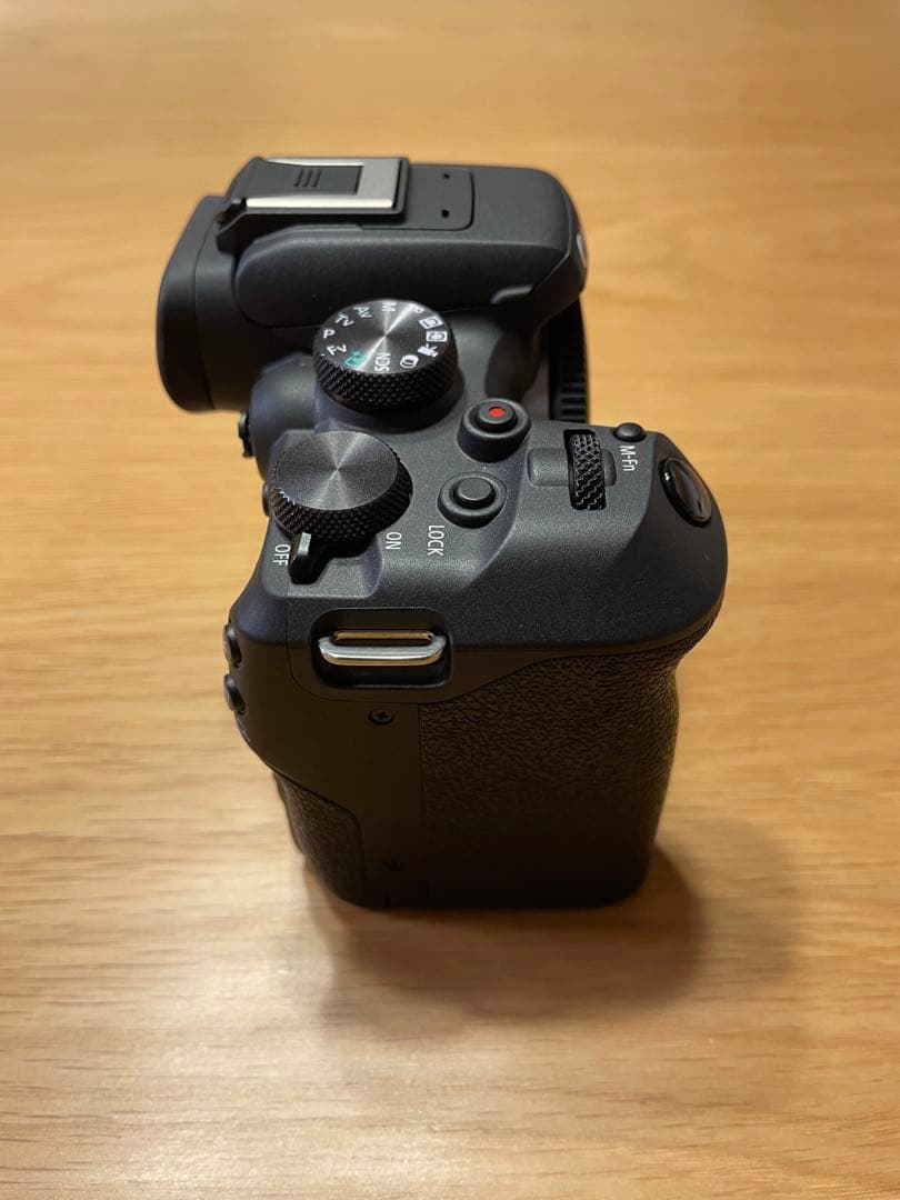 Canon EOS R10 (キットレンズ無し)