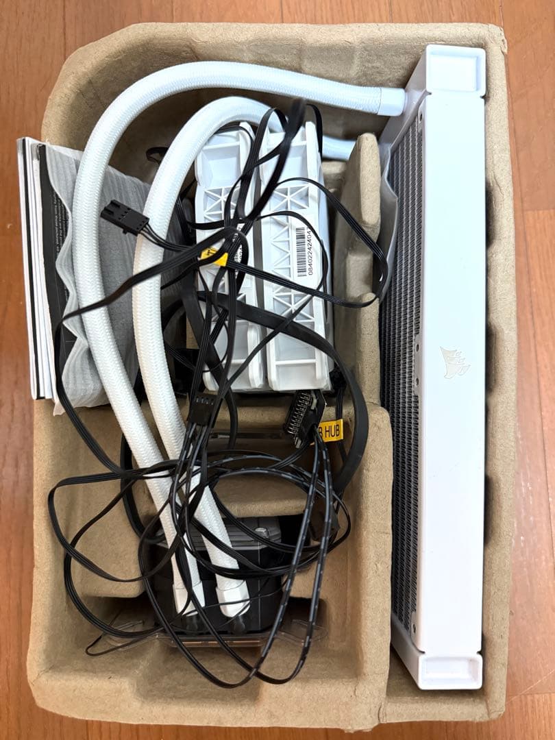 iCUE H100i ELITE CAPELLIX 水冷CPUクーラー
