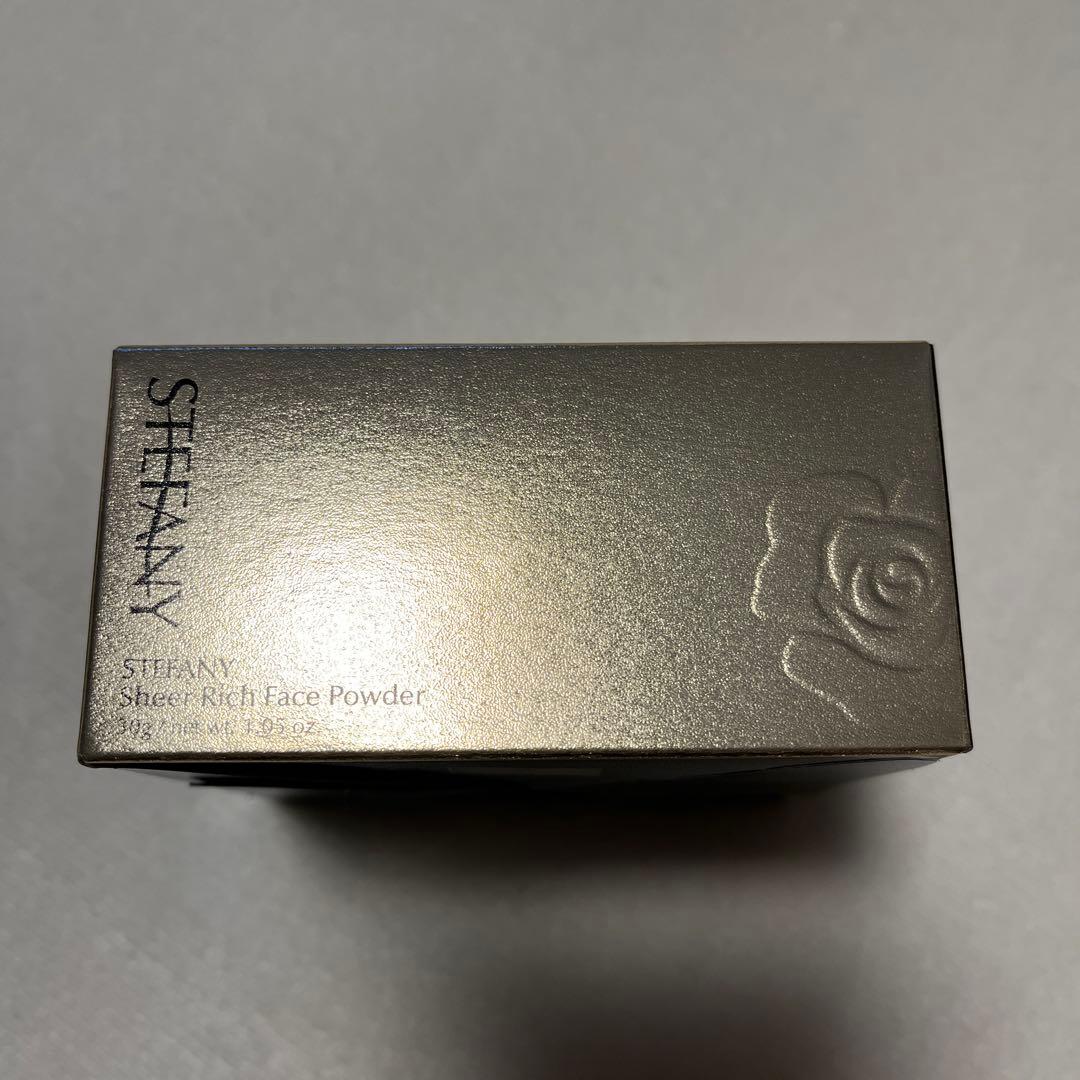 銀座ステファニー　シアーリッチフェイスパウダー 30g +3Dスポンジ