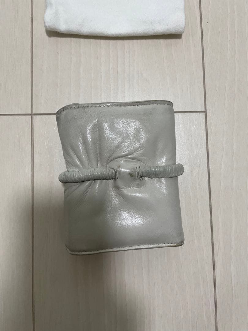 最終価格！ボッデガの珍しいホワイトグレーのお財布！