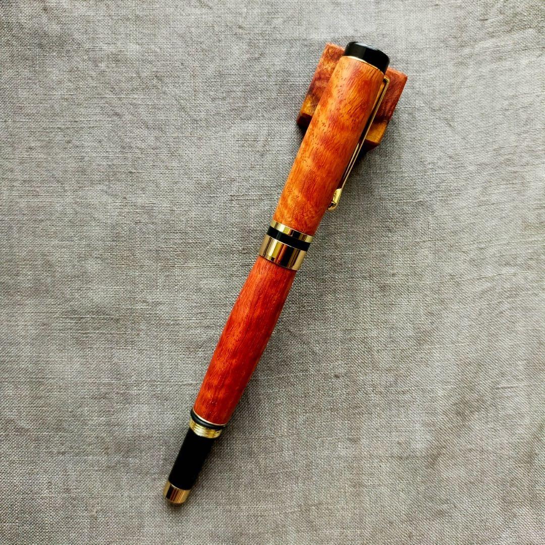 花梨　縮杢　ハンドメイド　木軸　万年筆