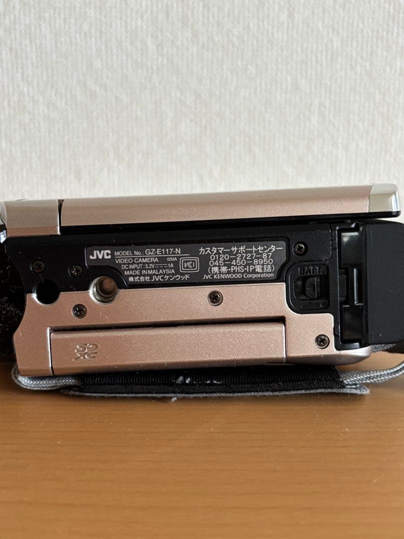 JVC Everio フルHDビデオカメラGZ-E117 美品　エブリオ