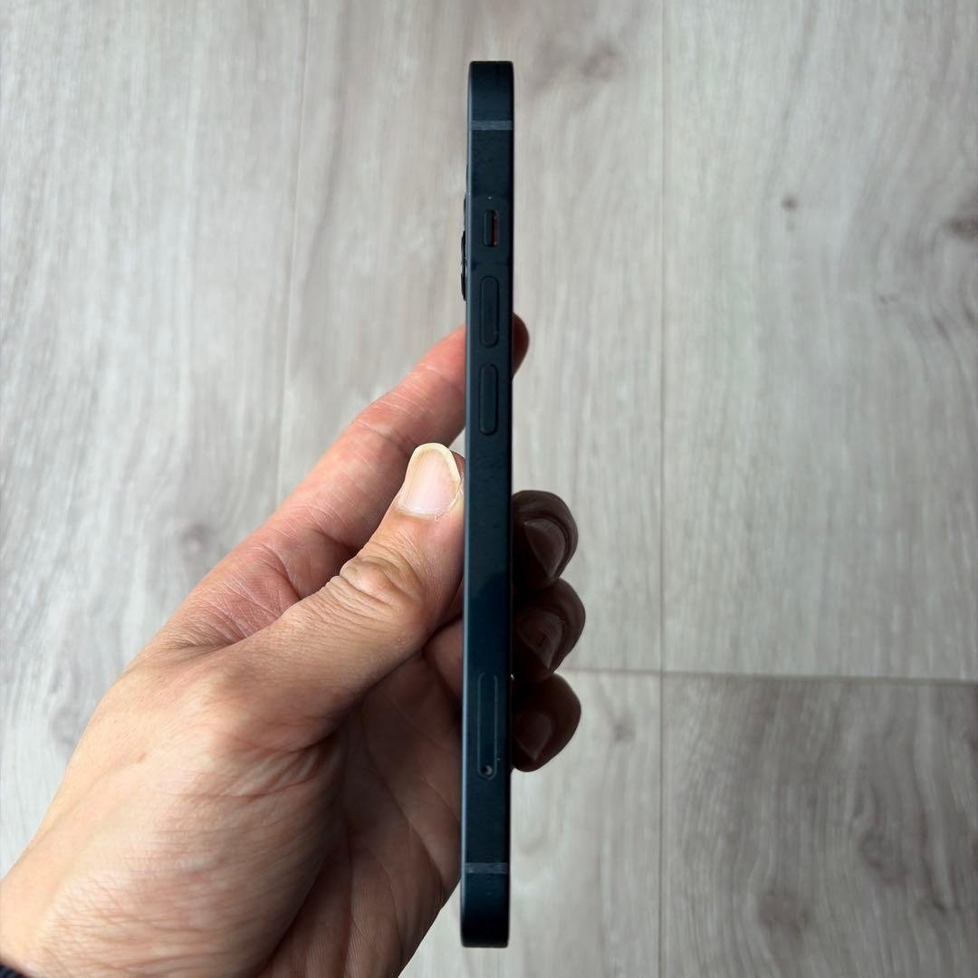 Apple iPhone 13 ブラック 本体 128g SIMフリー