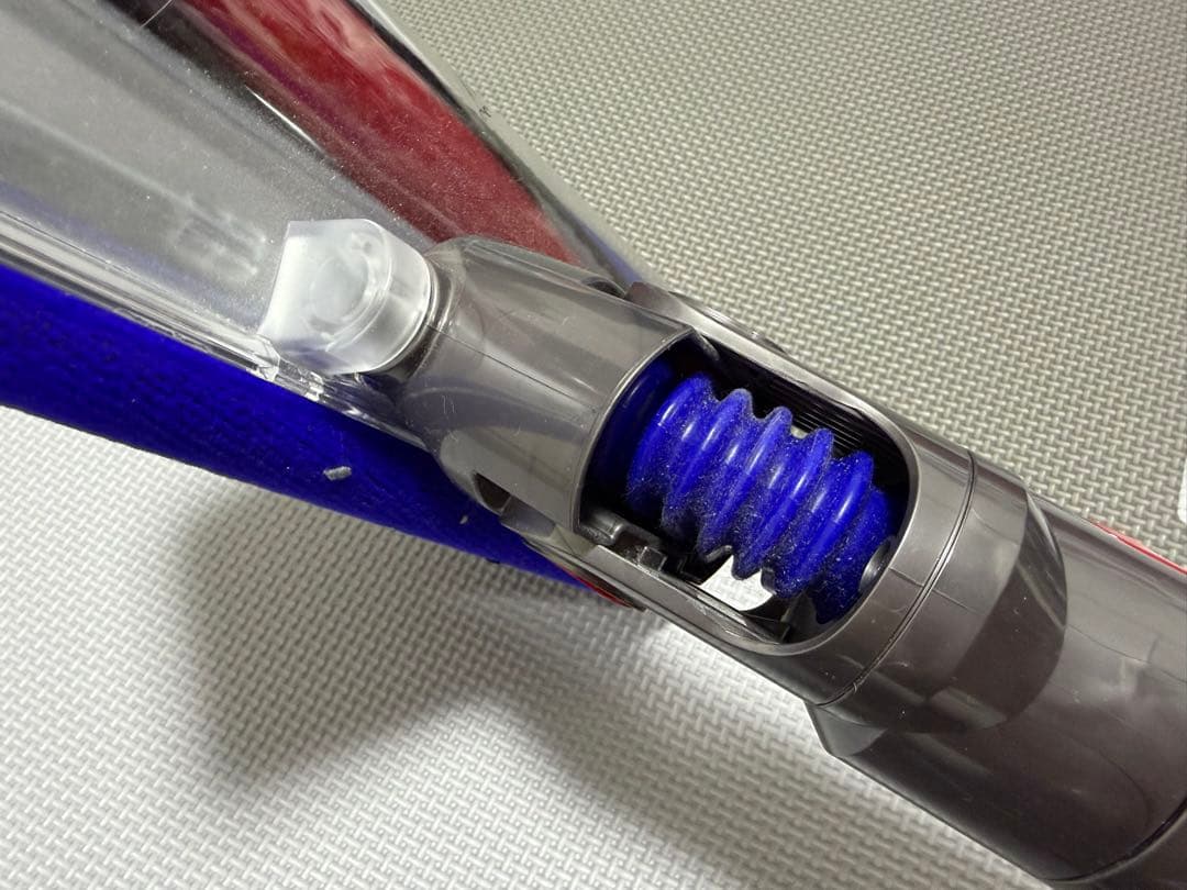 ジャンク品dyson v11 fluffy+ダイソンSV14コードレスクリーナー