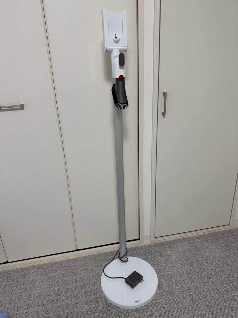 ジャンク品dyson v11 fluffy+ダイソンSV14コードレスクリーナー