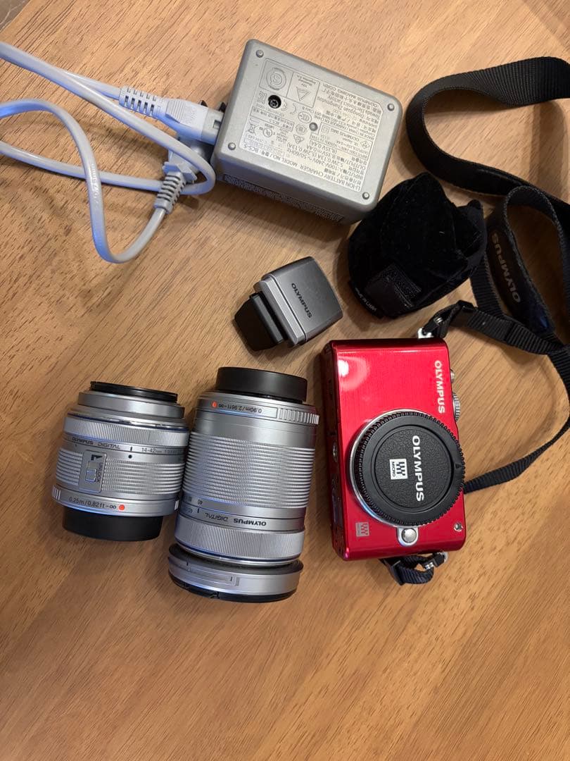 OLYMPUS E-PL3 レッド ダブルズーム 動作確認済