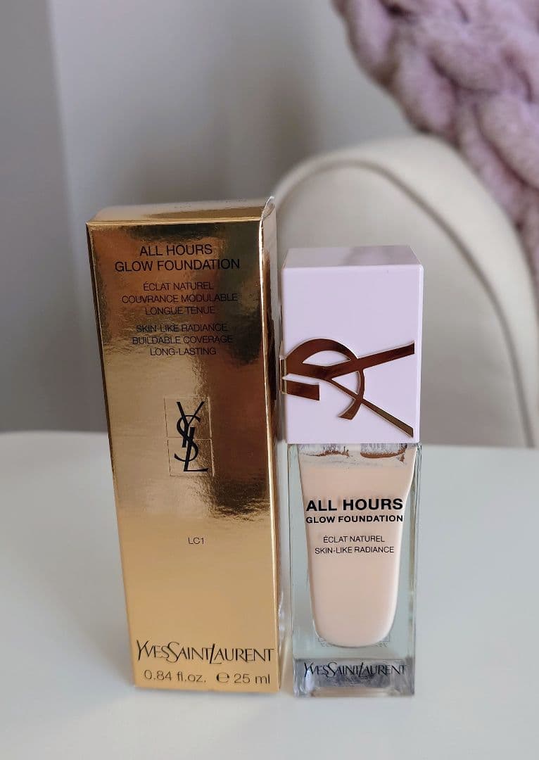YSL オールアワーズリキッドグロウ　LC1 ファンデーション