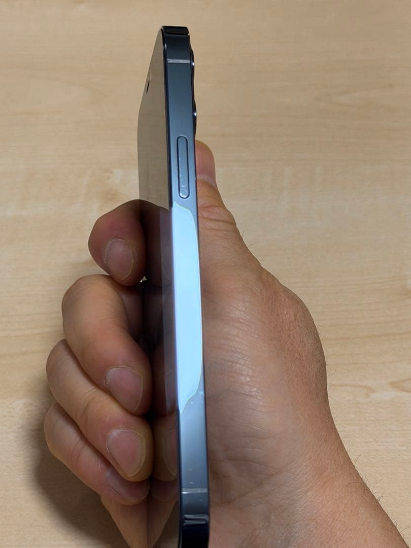 Apple iPhone 12 Pro パシフィックブルー