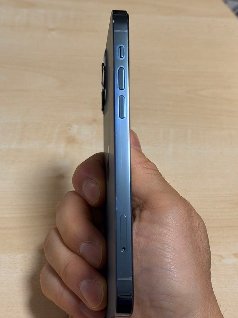 Apple iPhone 12 Pro パシフィックブルー