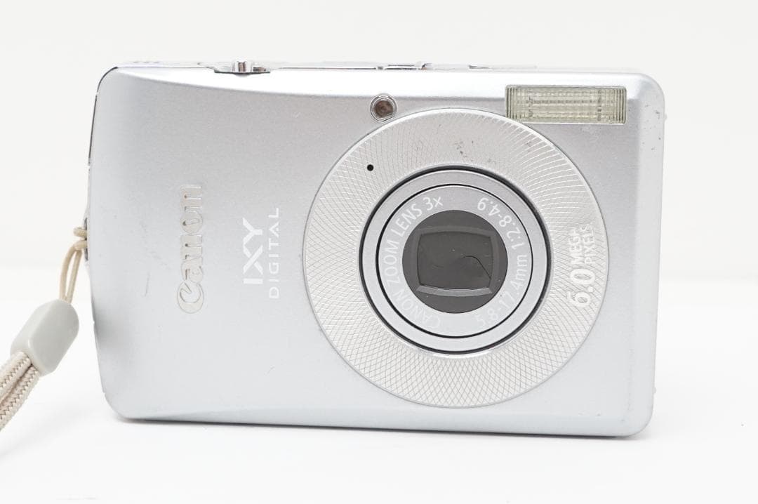 IXY digital 80　コンデジ