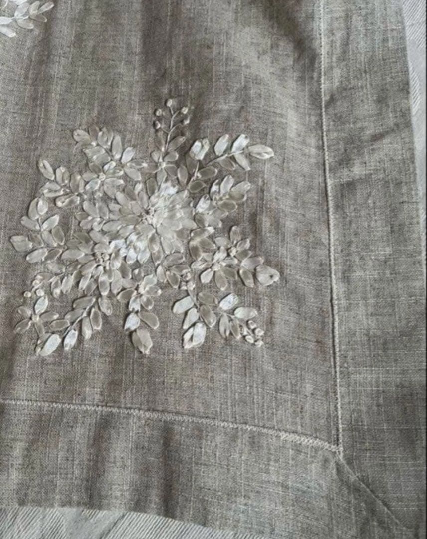 umi ヴィンテージ 麻 リボン刺繍テーブルクロス 2枚➕葡萄刺繍ドイリー