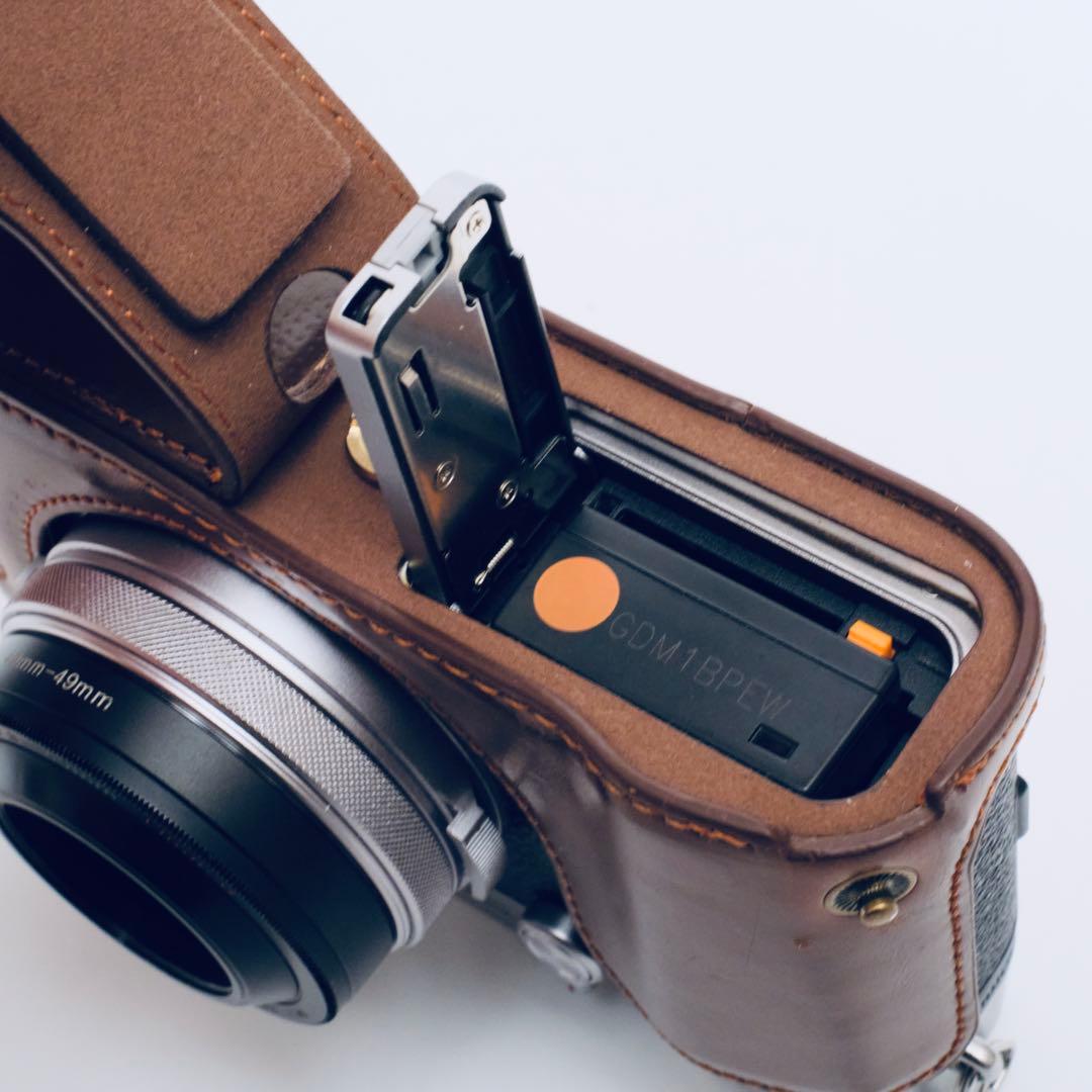 【フルセット】FUJIFILM X100F ＋ 純正テレコン＋アクセ多数