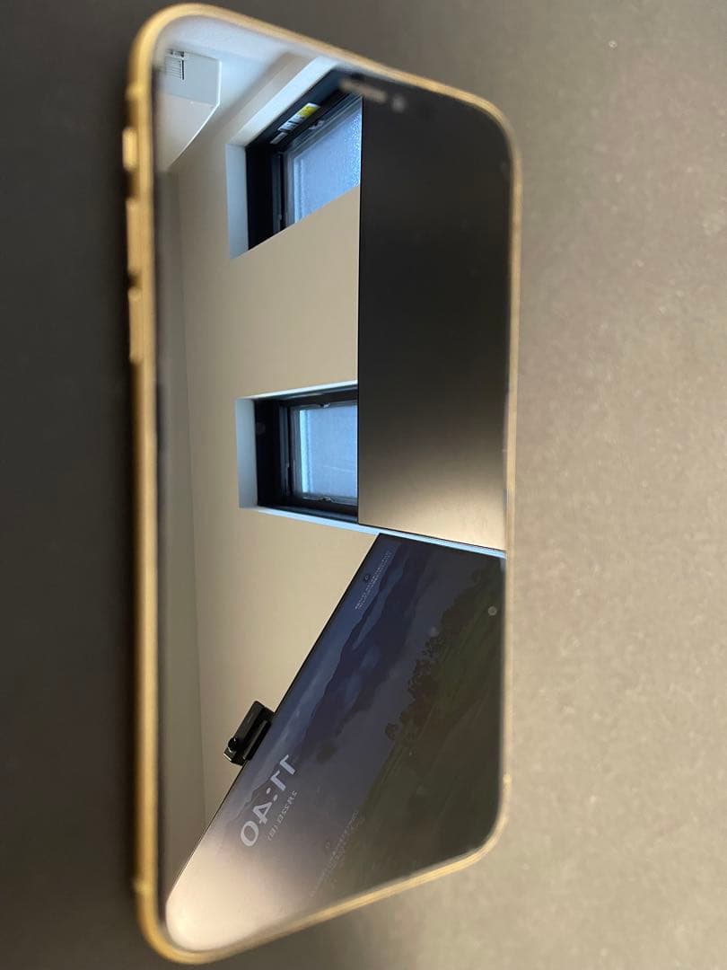 【ジャンク品iPhone XR イエロー 本体　背面割れ　face ID不可