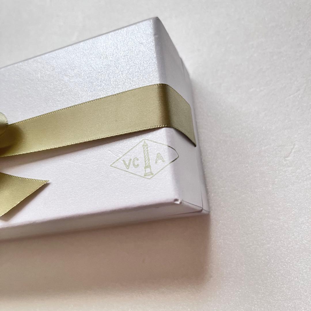 Van Cleef & Arpels 時計 ブレスレット ケース 空箱