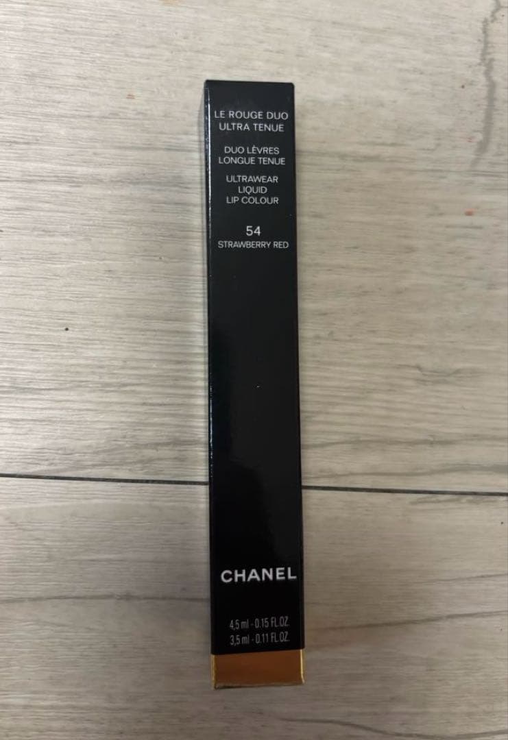 CHANEL ルルージュデュオウルトラトゥニュ　54ストロベリーレッド