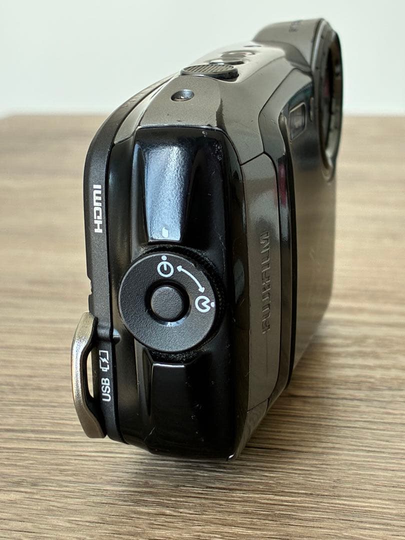 Fujifilm FinePix XP140 シルバー コンパクトデジタルカメラ