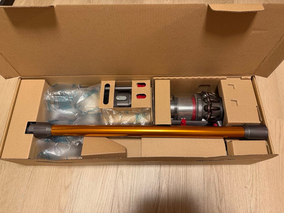 【簡易清掃済み】ダイソン Dyson V10 掃除機/クリーナー