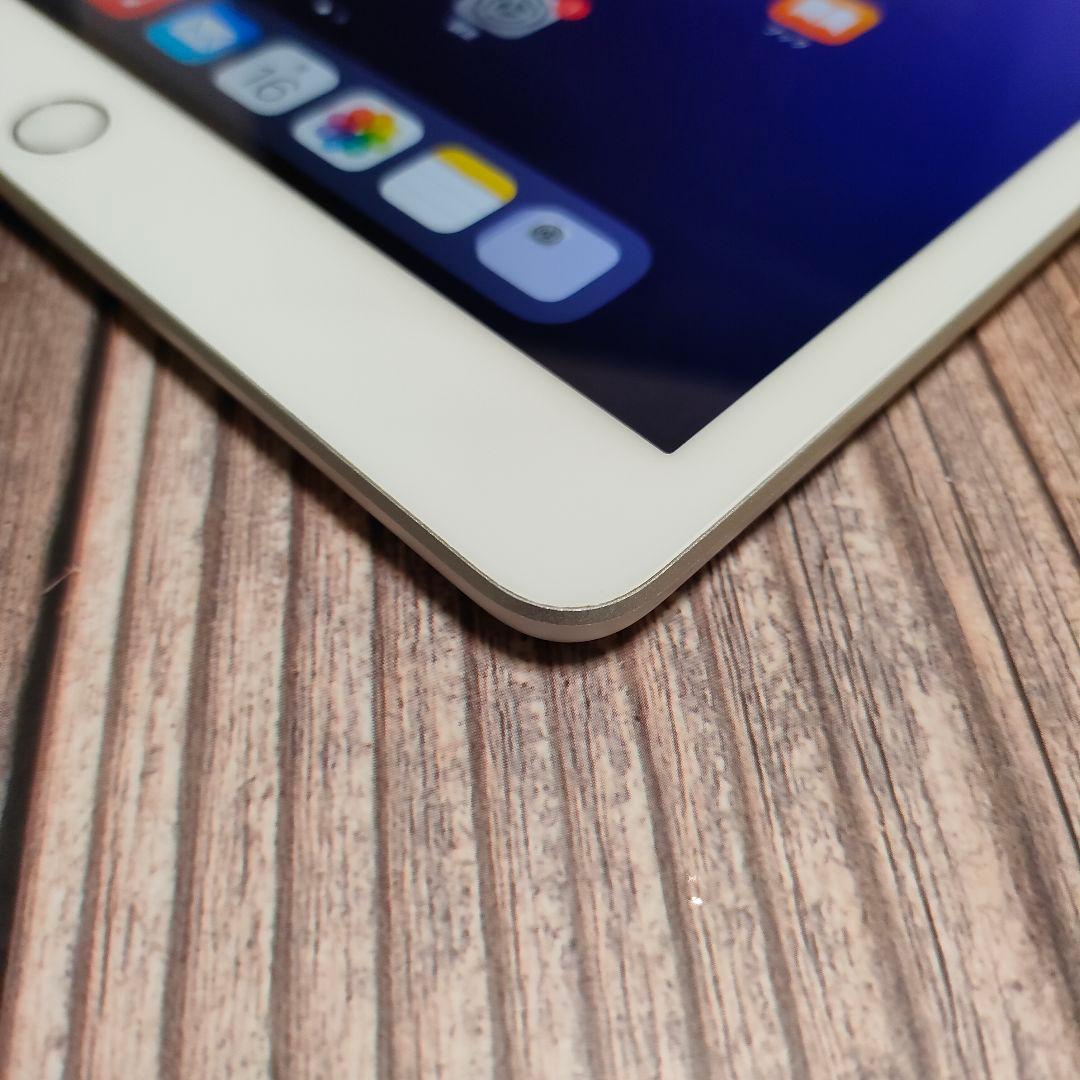 iPad 第7世代 128GB SIMフリー シルバー 美品 バッテリー90%
