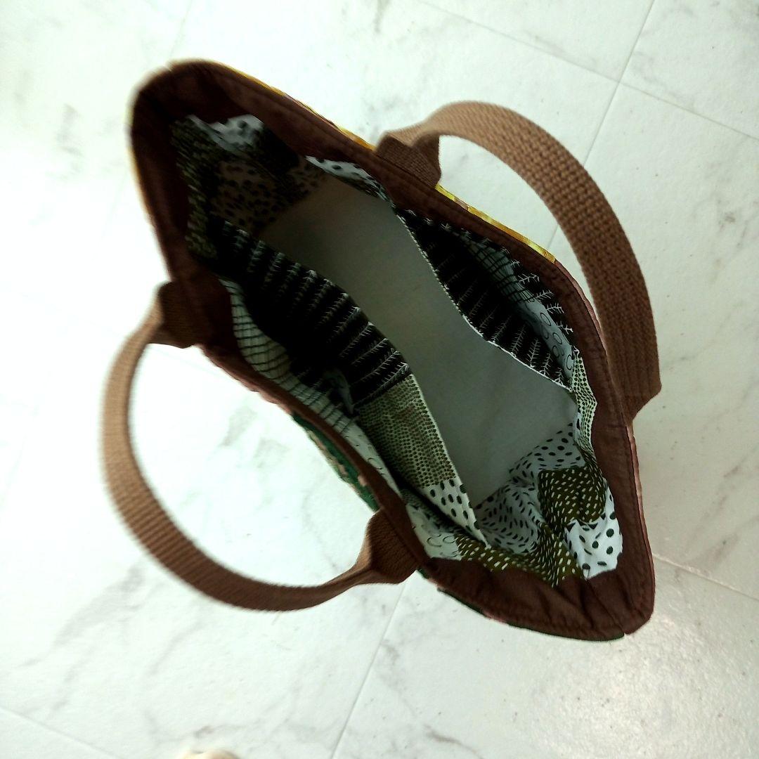 感謝セール　モンステラとパンの木のハワイアンキルトバック　うす茶