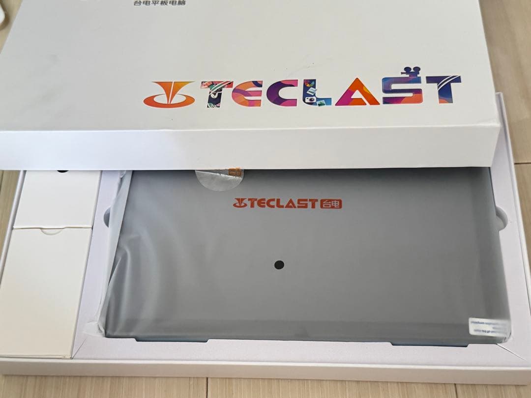 Teclast P30AI 10,1インチタブレット新品未使用 ケース付け