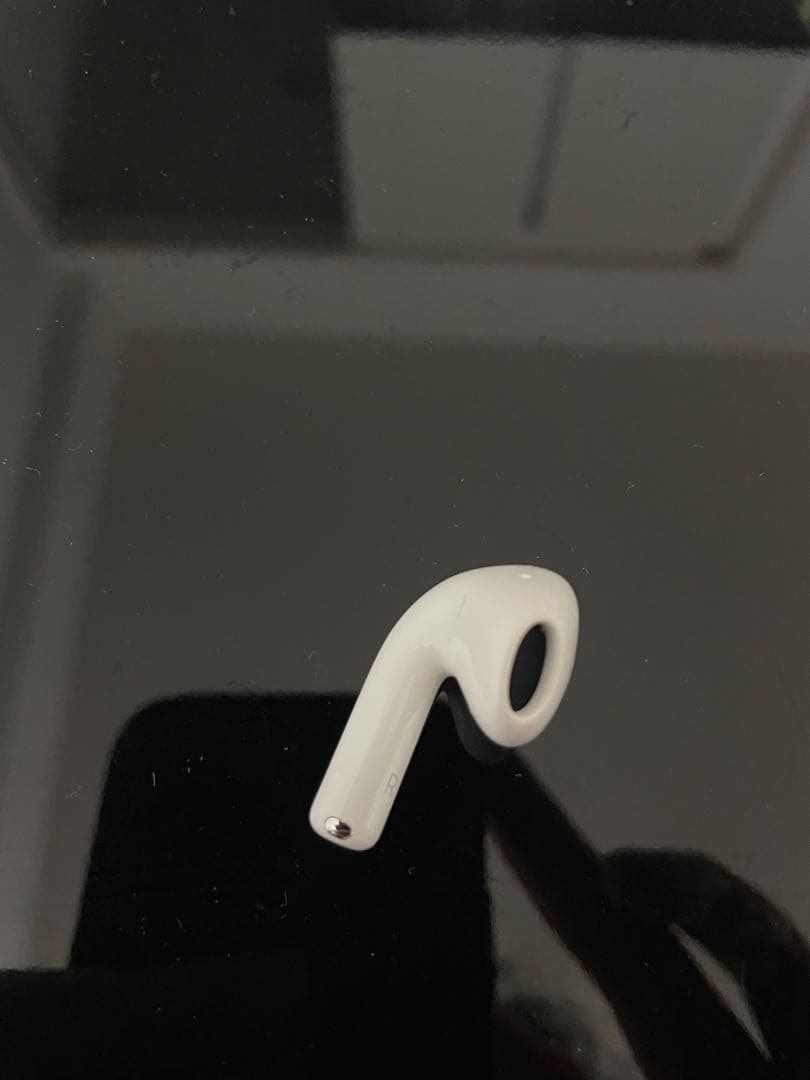 Apple AirPods 第4世代 A3055 ANC搭載 右耳