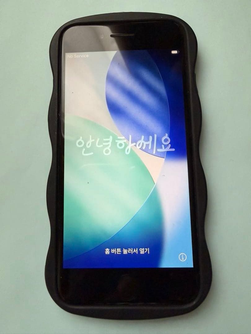 iPhone SE 第2世代　中古品/初期化済みです❣️