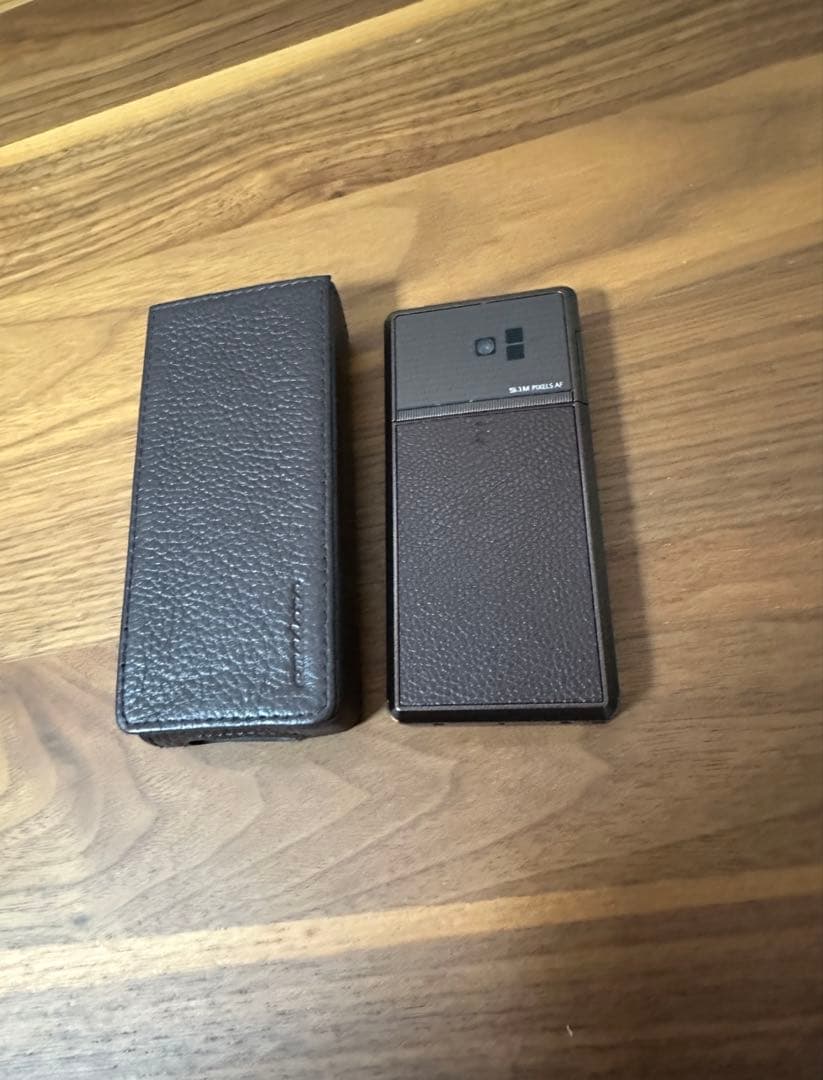新品未使用　Amadana アマダナ　携帯電話