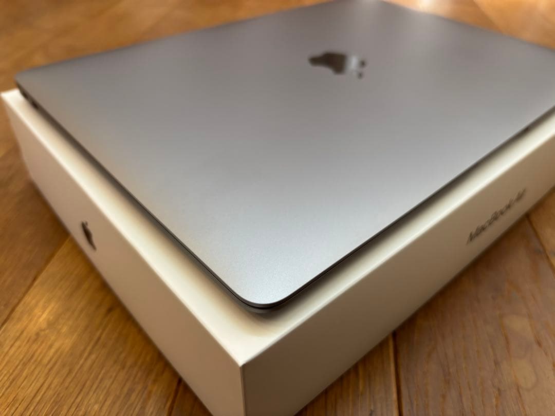 Apple MacBook Air A2337 シルバー