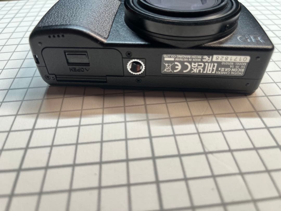 【おまけ付き】RICOH GR IIIx デジタルカメラ