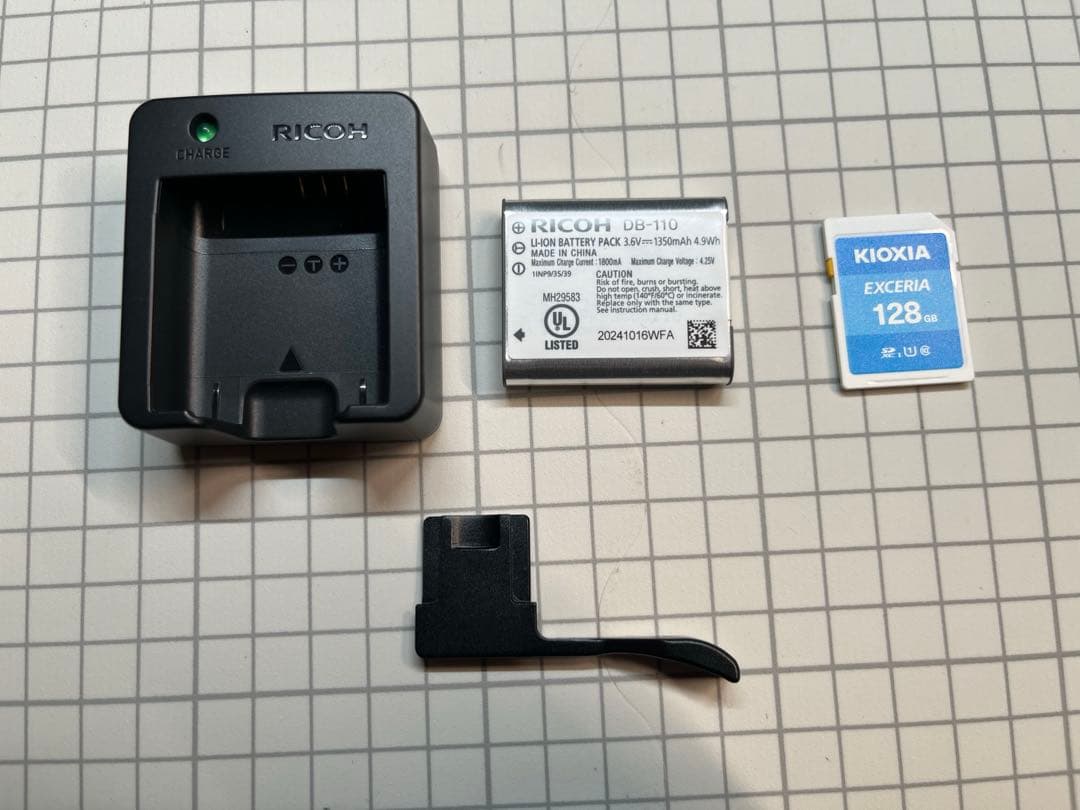【おまけ付き】RICOH GR IIIx デジタルカメラ