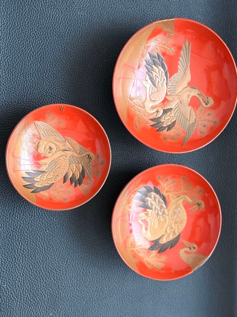 三重盃　時代物　朱塗　蒔絵　鶴の絵柄 3点セット