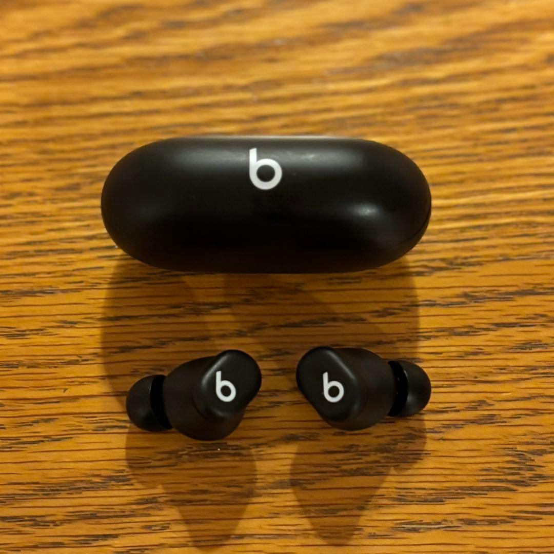 【極美品】Beats Solo Buds マットブラック（使用期間1週間程度）